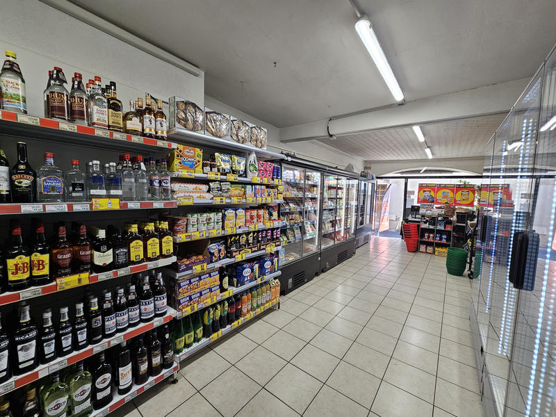 Fonds de commerce - Magasins - 79 m²