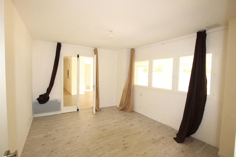 Appartement - 99 m² - 4 pièces