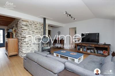 Maison - 137 m² - 5 pièces