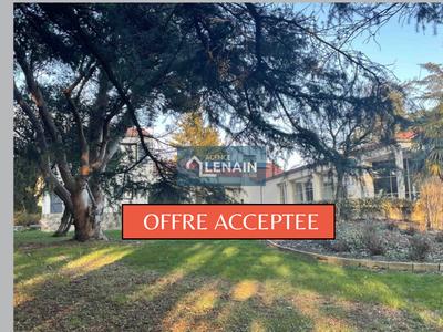 Maison - 194 m² - 8 pièces