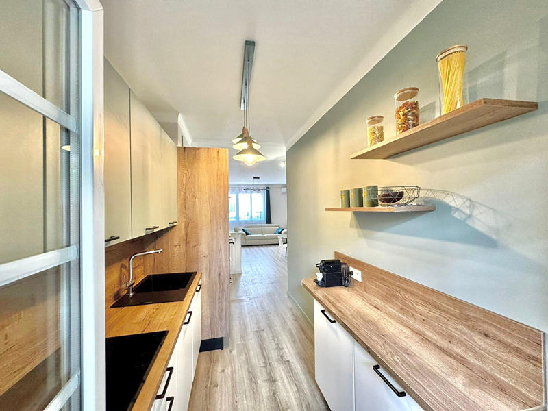 Appartement - 80 m² - 4 pièces