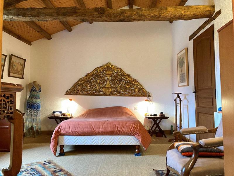 Maison - 250 m² - 9 pièces