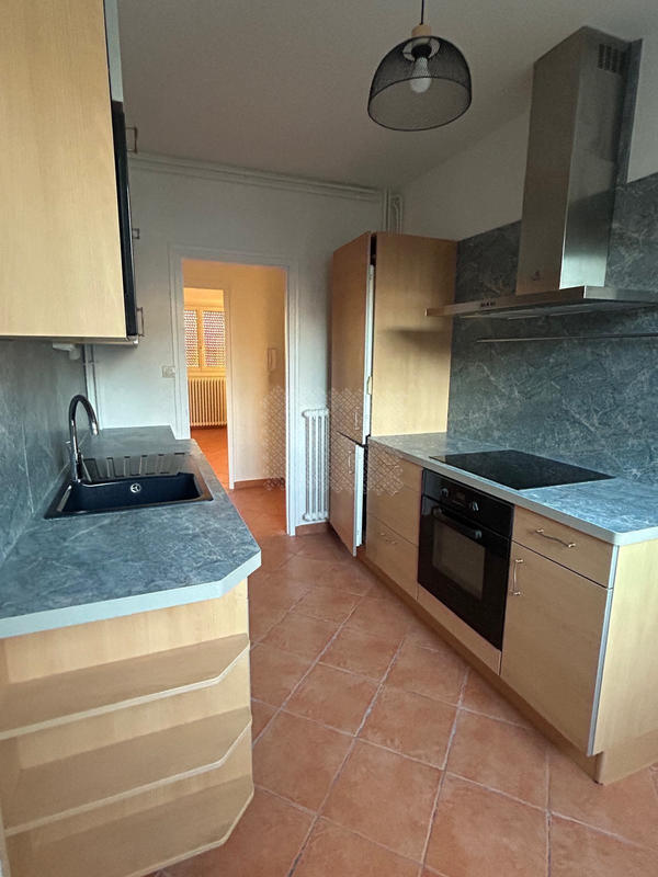 Appartement - 85 m² - 4 pièces