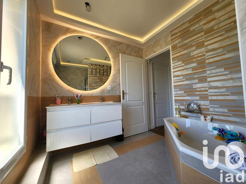 Maison - 154 m² - 6 pièces