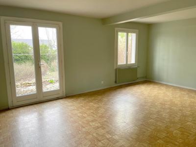 Pavillon - 90 m² - 5 pièces