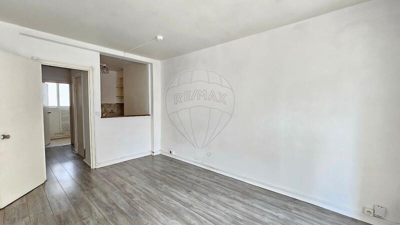 Studio - 25 m² - 1 pièce