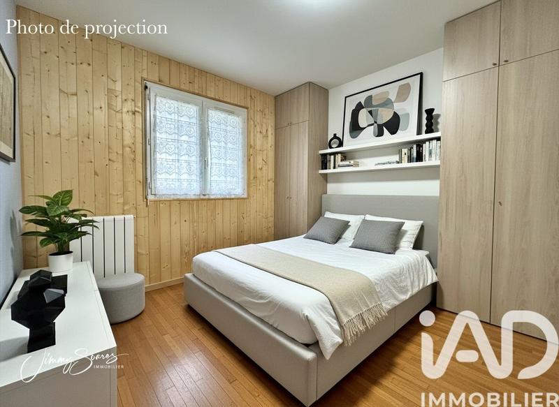 Maison - 92 m² - 5 pièces