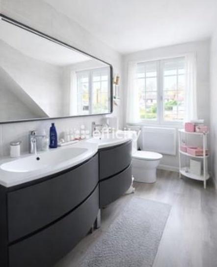 Maison - 162 m² - 7 pièces