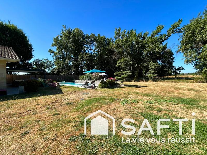 Maison - 223 m² - 8 pièces