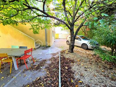 Immeuble - 261 m² - 8 pièces