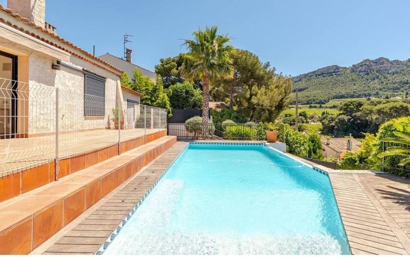 Maison - 104 m² - 4 pièces