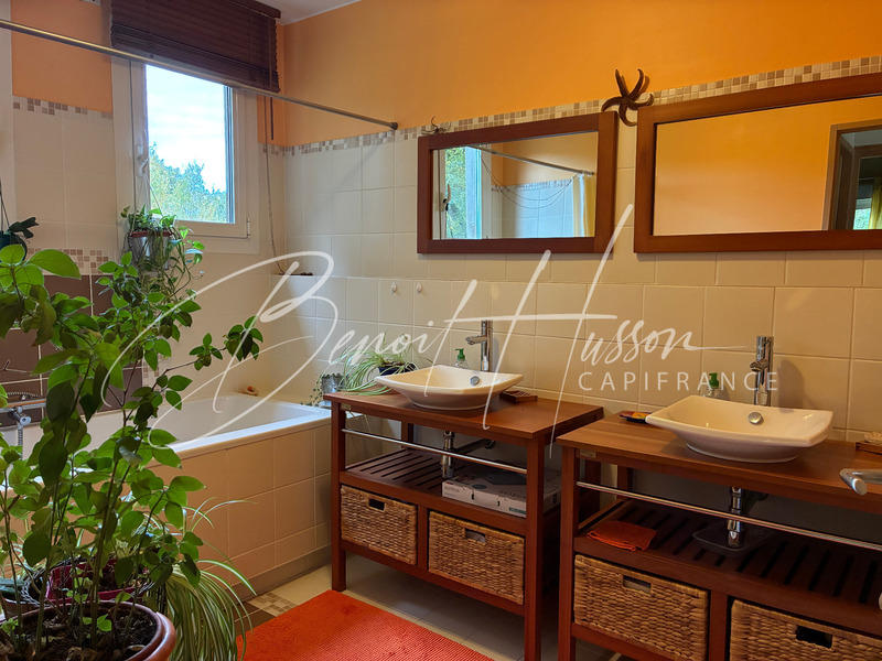 Maison de bois - 176 m² - 6 pièces