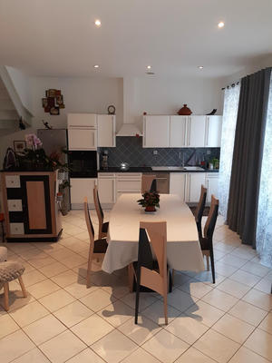 Maison - 95 m² - 4 pièces