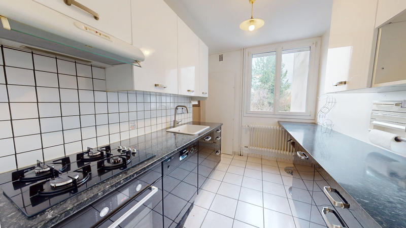 Appartement - 82 m² - 5 pièces