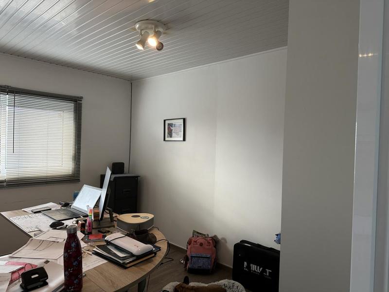 Local commercial - 208 m² - 3 pièces