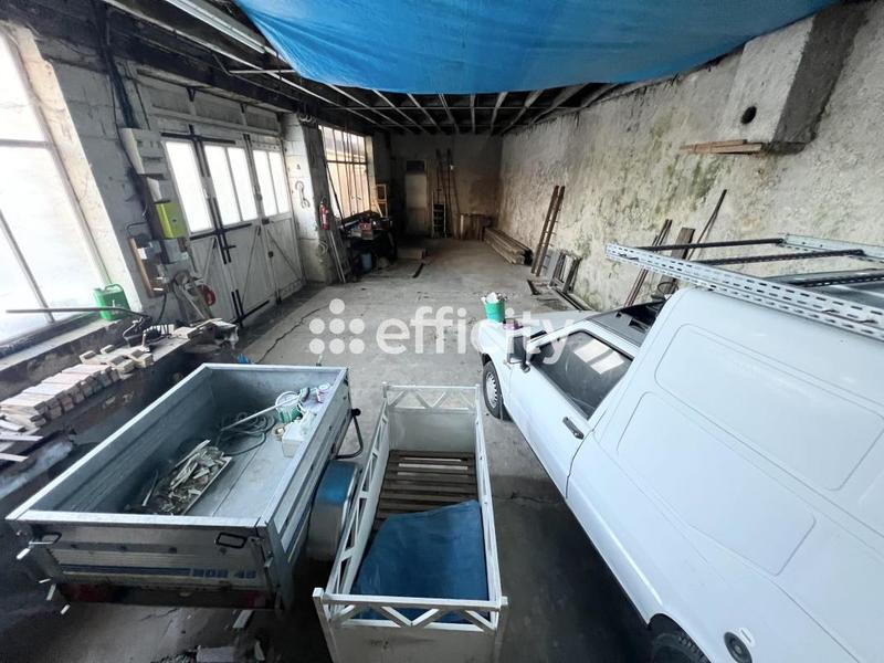 Maison - 200 m² - 8 pièces