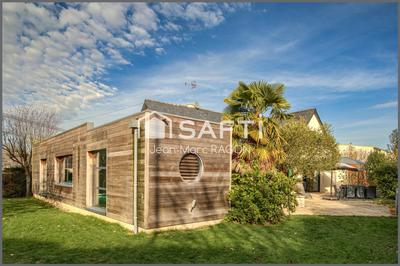 Maison - 264 m² - 7 pièces