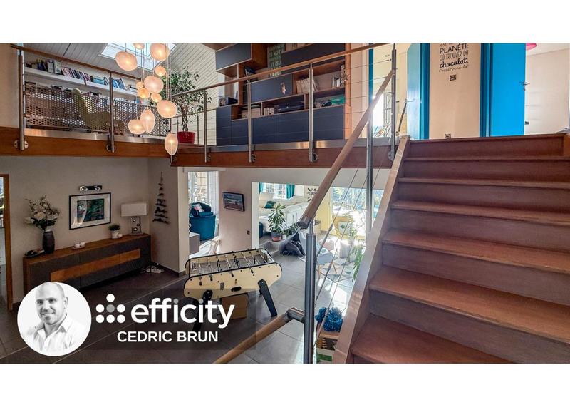 Villa - 337 m² - 10 pièces