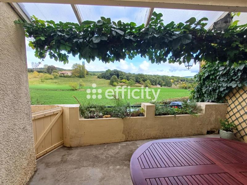 Maison - 201 m² - 6 pièces