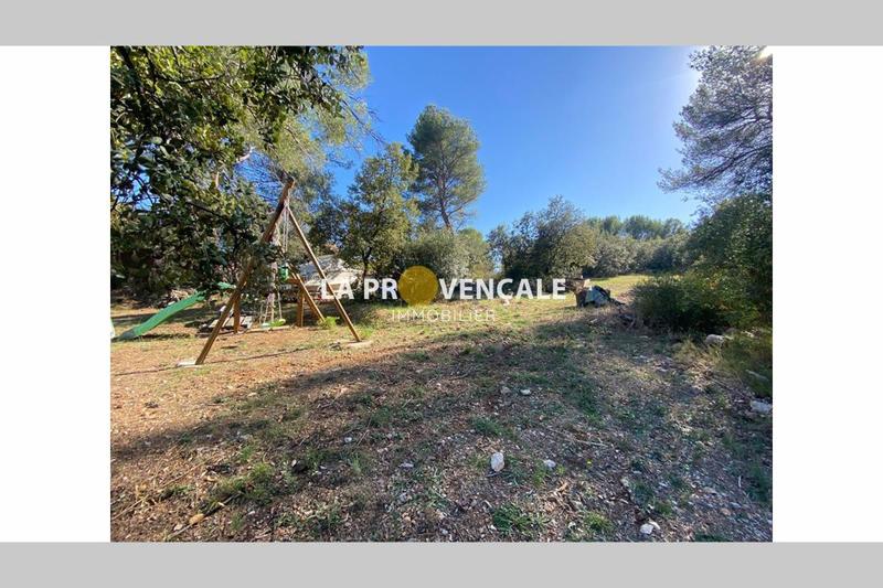 Terrain constructible - 500 m²
