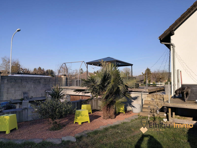 Maison - 110 m² - 5 pièces