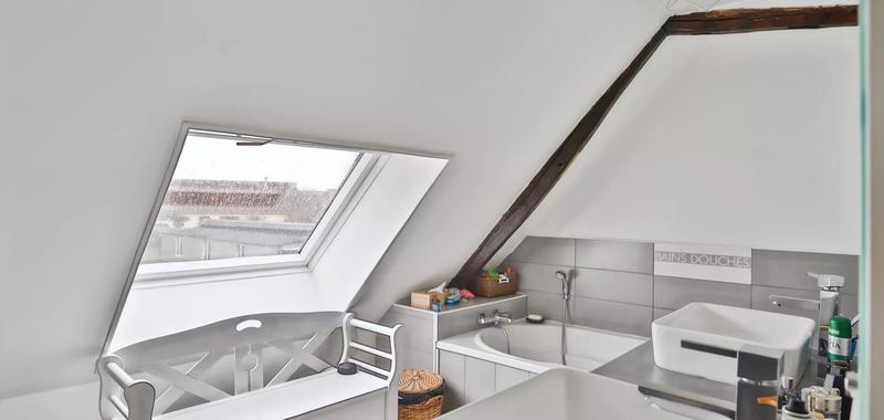 Maison - 147 m² - 8 pièces