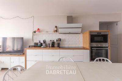 Appartement - 92 m² - 4 pièces