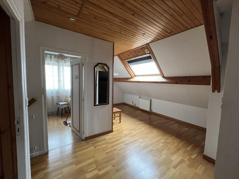 Maison - 98 m² - 5 pièces