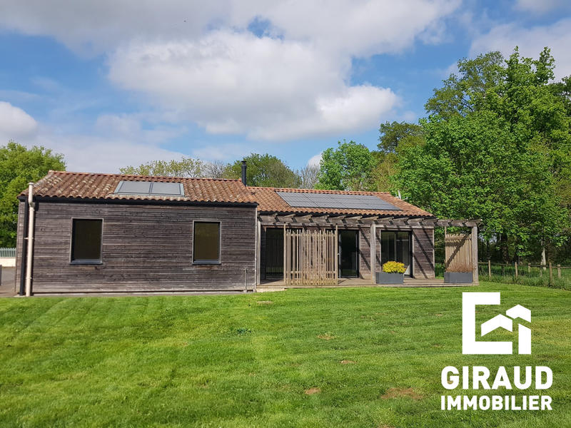 Maison - 92 m² - 4 pièces