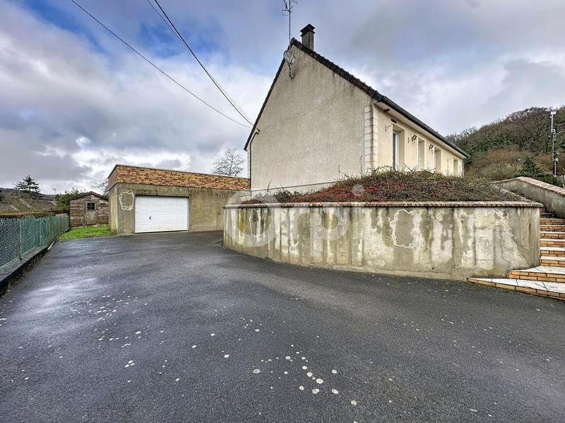 Maison - 90 m² - 4 pièces