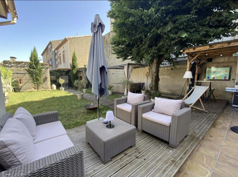 Maison - 203 m² - 7 pièces