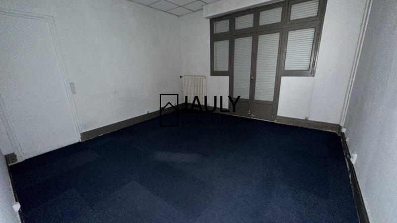 Local commercial - 373 m²