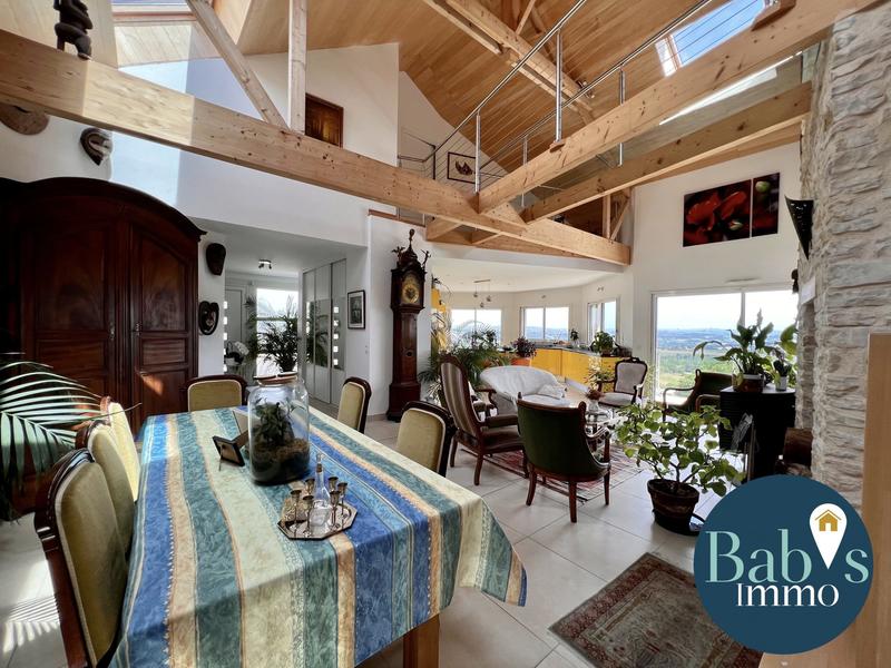 Maison contemporaine - 225 m² - 7 pièces