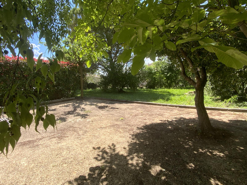 Maison - 210 m² - 6 pièces