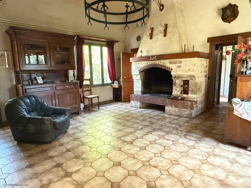 Propriété - 135 m² - 6 pièces