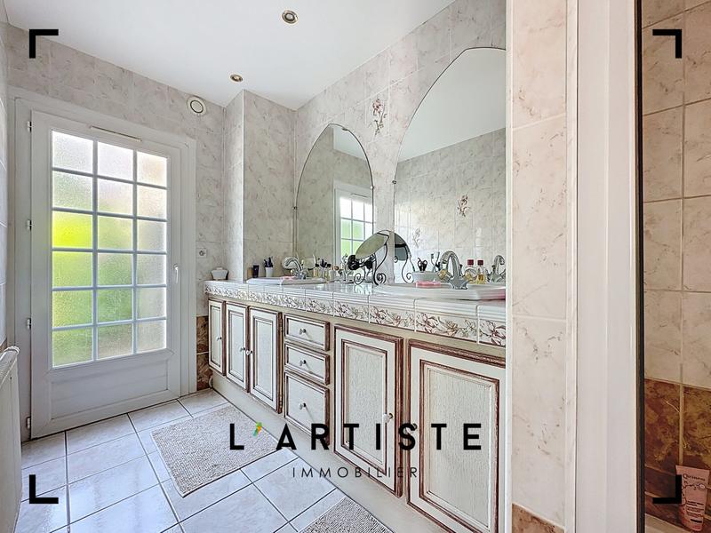 Maison - 155 m² - 6 pièces