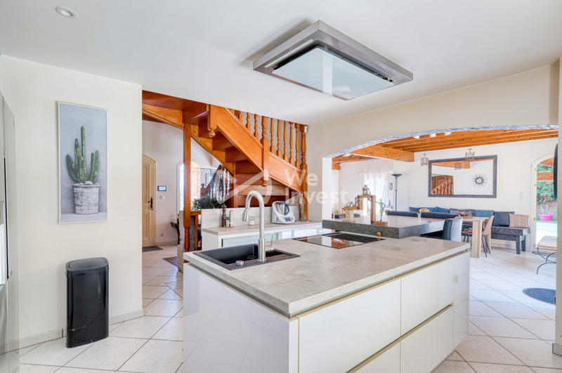 Maison - 160 m² - 6 pièces