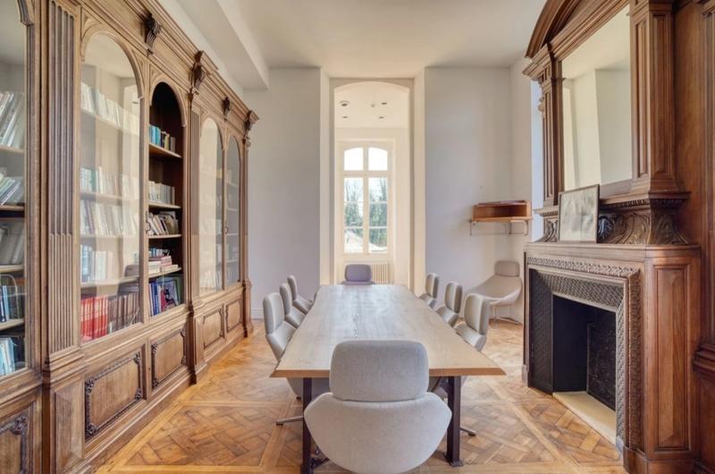 Manoir - 1 850 m² - 30 pièces