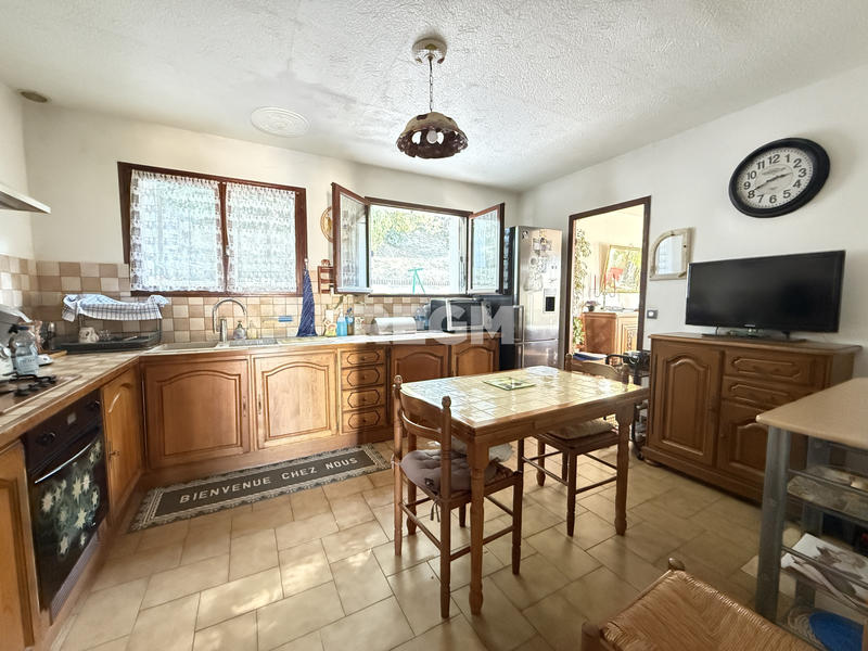 Maison - 93 m² - 4 pièces