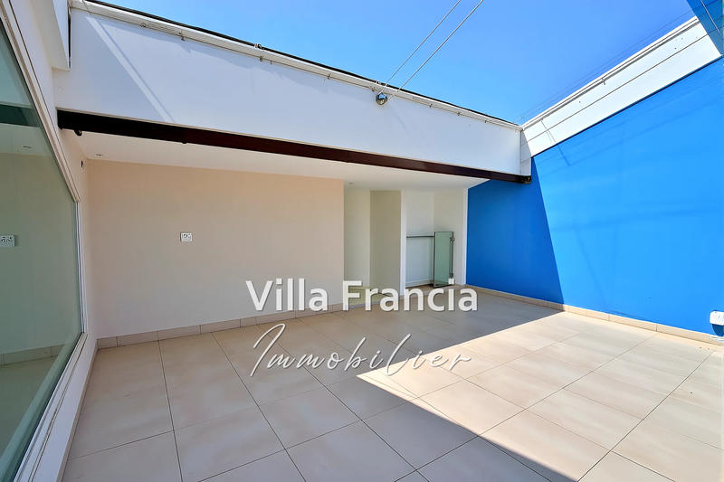 Appartement - 120 m² - 4 pièces