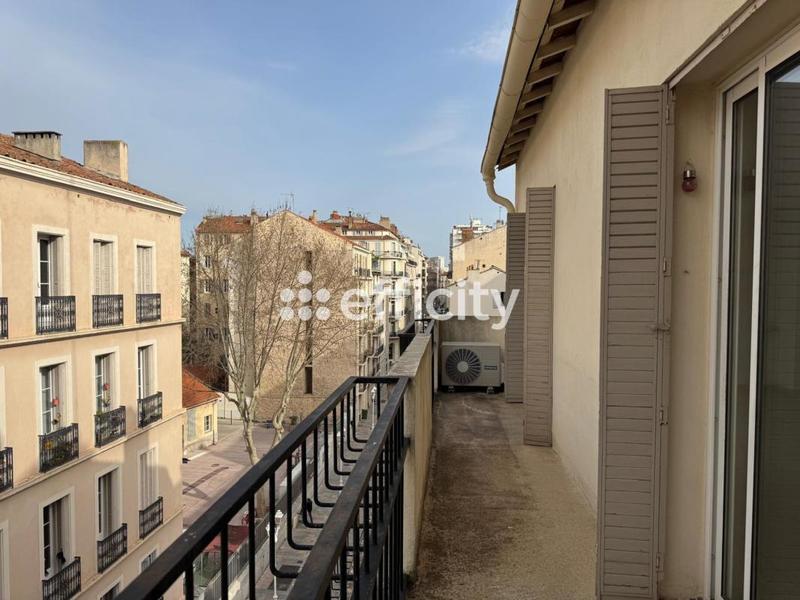 Appartement - 83 m² - 4 pièces