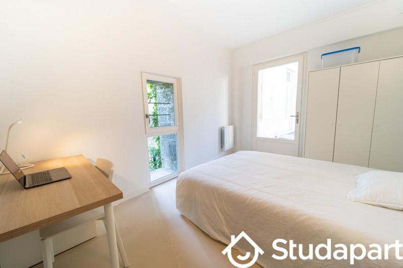 Chambre - 10 m² - 1 pièce