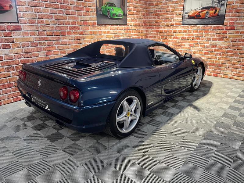 Ferrari F355 spider boite manuelle