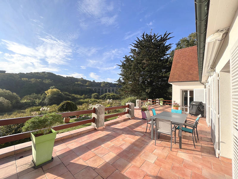 Maison - 188 m² - 6 pièces