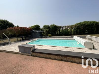 Maison - 345 m² - 15 pièces