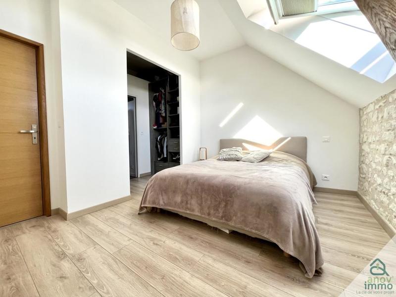 Demeure - 210 m² - 8 pièces