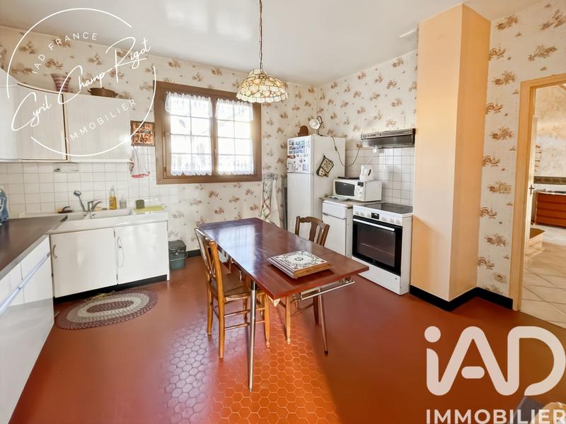 Maison - 166 m² - 6 pièces