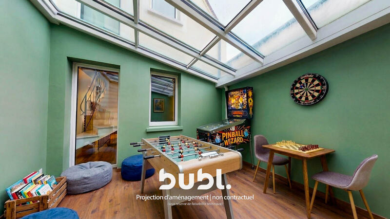 Maison - 259 m² - 11 pièces