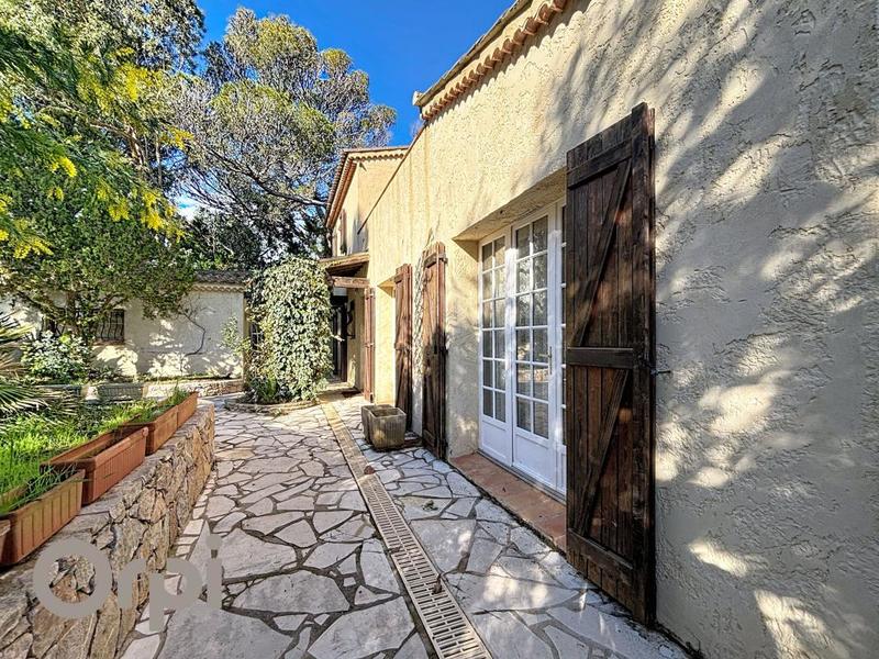 Villa - 163 m² - 5 pièces