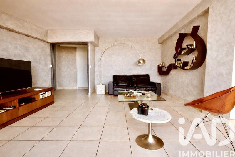 Appartement - 83 m² - 3 pièces